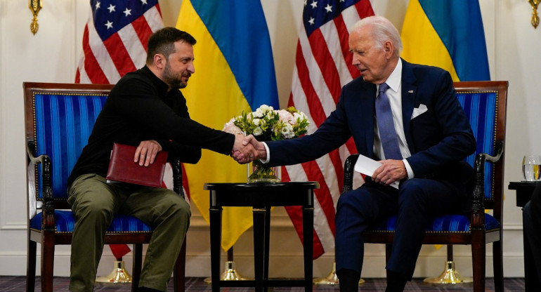 Joe Biden y Volodimir Zelenski. Foto: Reuters