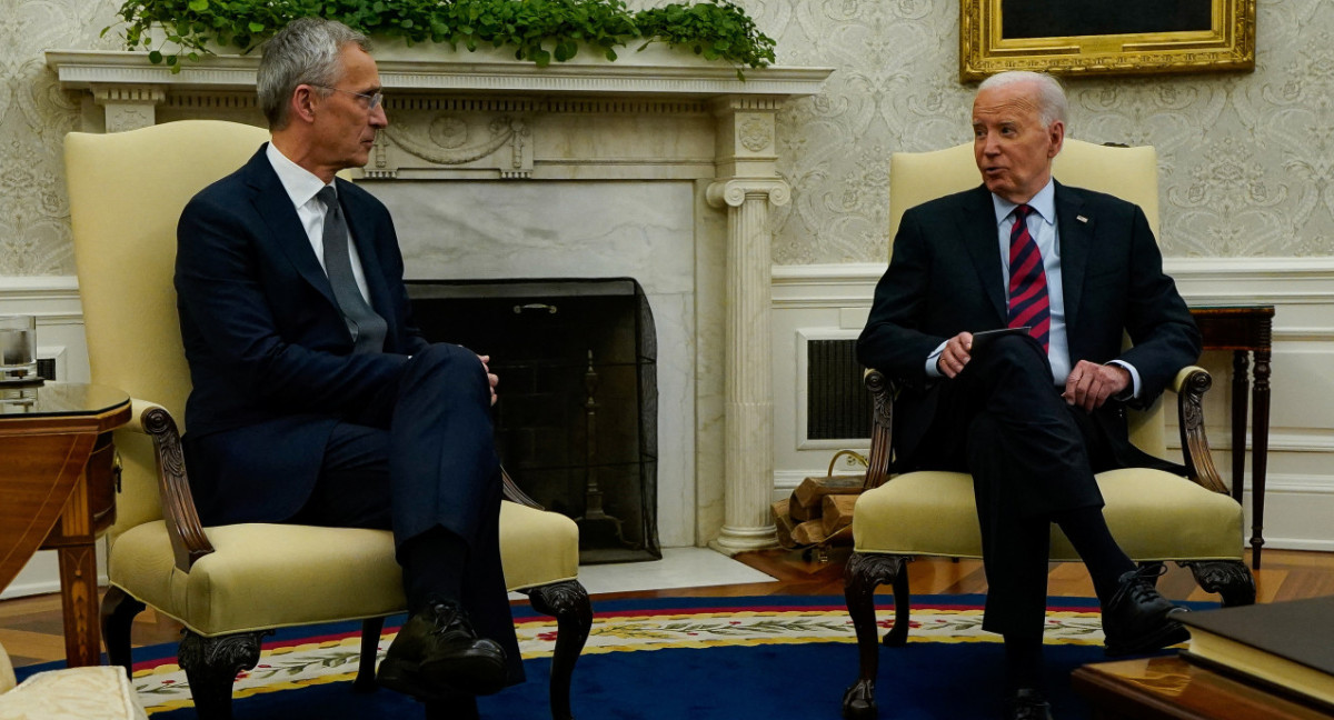 El secretario general de la OTAN junto al presidente de Estados Unidos. Foto: Reuters