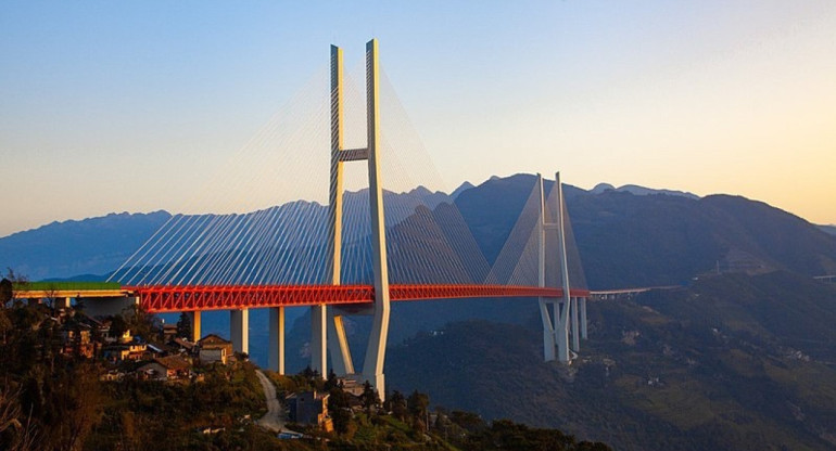 El impresionante puente creado en China. Foto: X