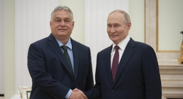 Vladimir Putin y Viktor Orbán. Foto: EFE.