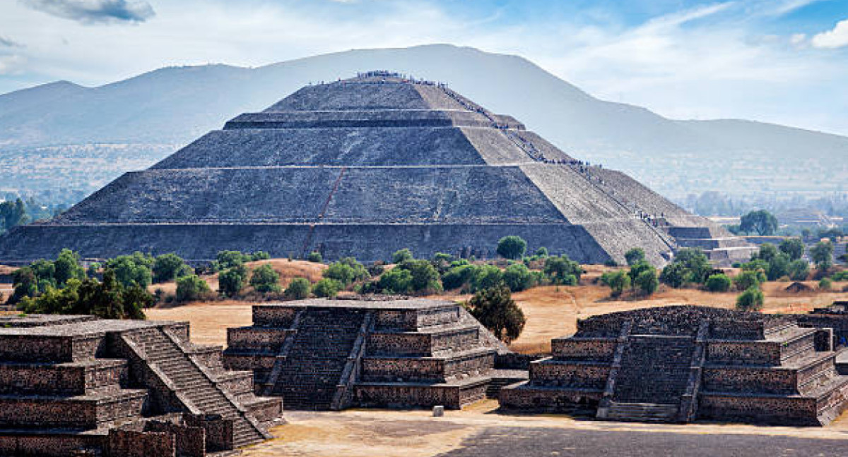 Pirámide del Sol en Teotihuacan. Foto X.