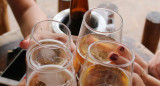 Combinar el alcohol con las bebidas energéticas puede llevar al deterioro cerebral. Foto: Unsplash.