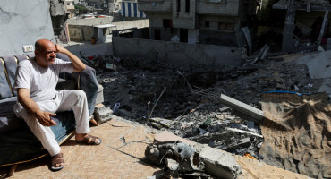 Ataques en Nuseirat, Franja de Gaza. Foto: Reuters.