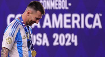 Lionel Messi y otro título en su carrera. Foto: Reuters.