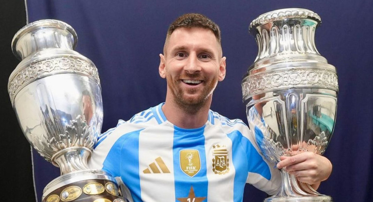 Lionel Messi con la Copa América 2021 y 2024. Foto: Instagram @leomessi