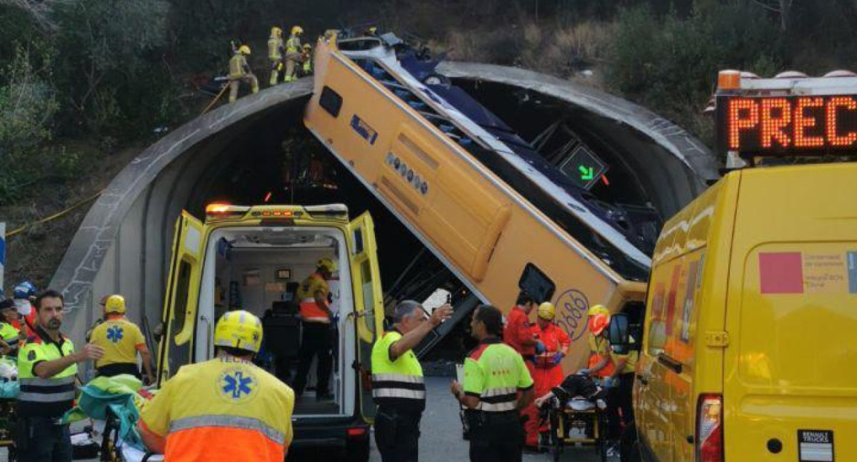 Accidente de un colectivo en Barcelona. Foto: X.