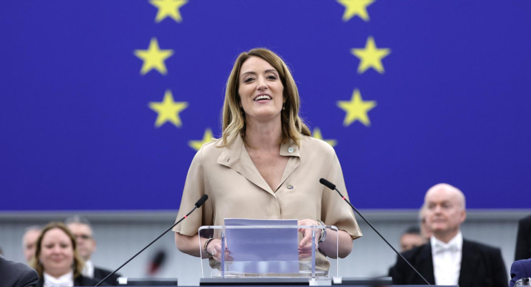 Roberta Metsola fue reelegida como presidenta del Parlamento Europeo. Foto: EFE.