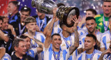 Ángel Di María con la Copa América. Foto: REUTERS.