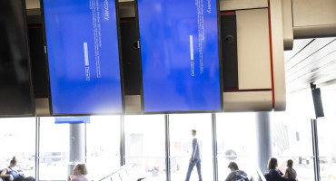Aeropuertos de todo el mundo colapsados por fallo informático de Microsoft. Foto: EFE