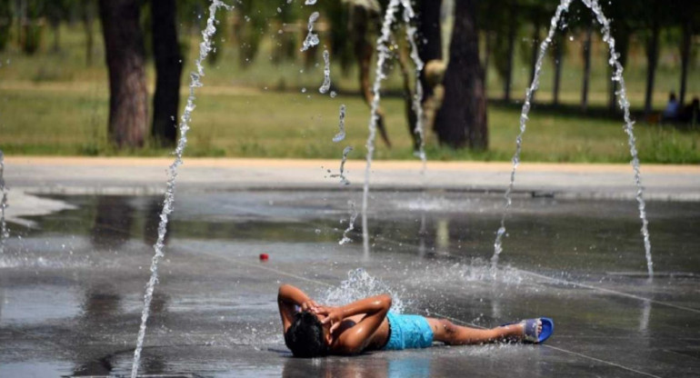 Calor extremo en Reino Unido. Foto: NA.