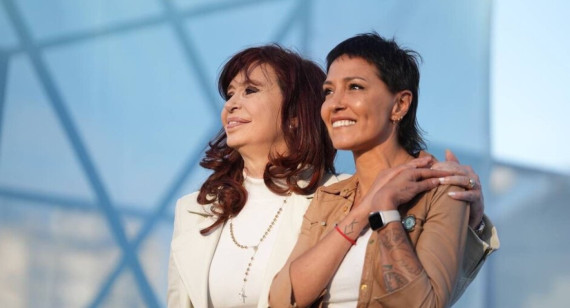 Mayra Mendoza y Cristina Kirchner