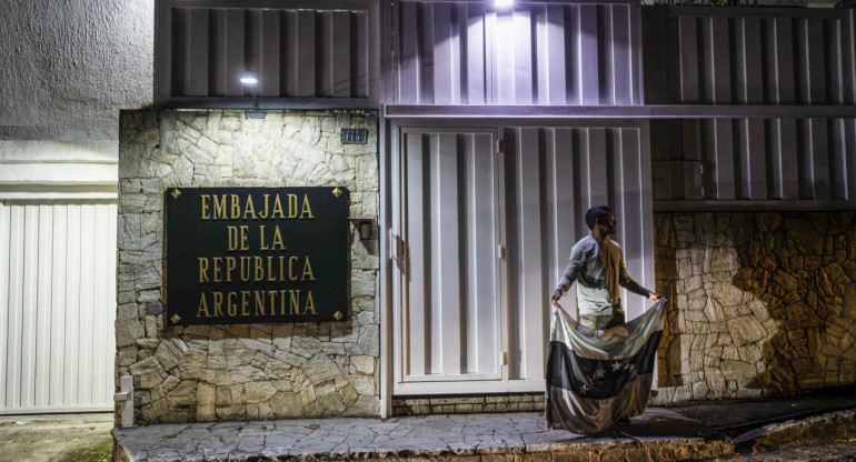 Embajada de Argentina en Venezuela. Foto: EFE.