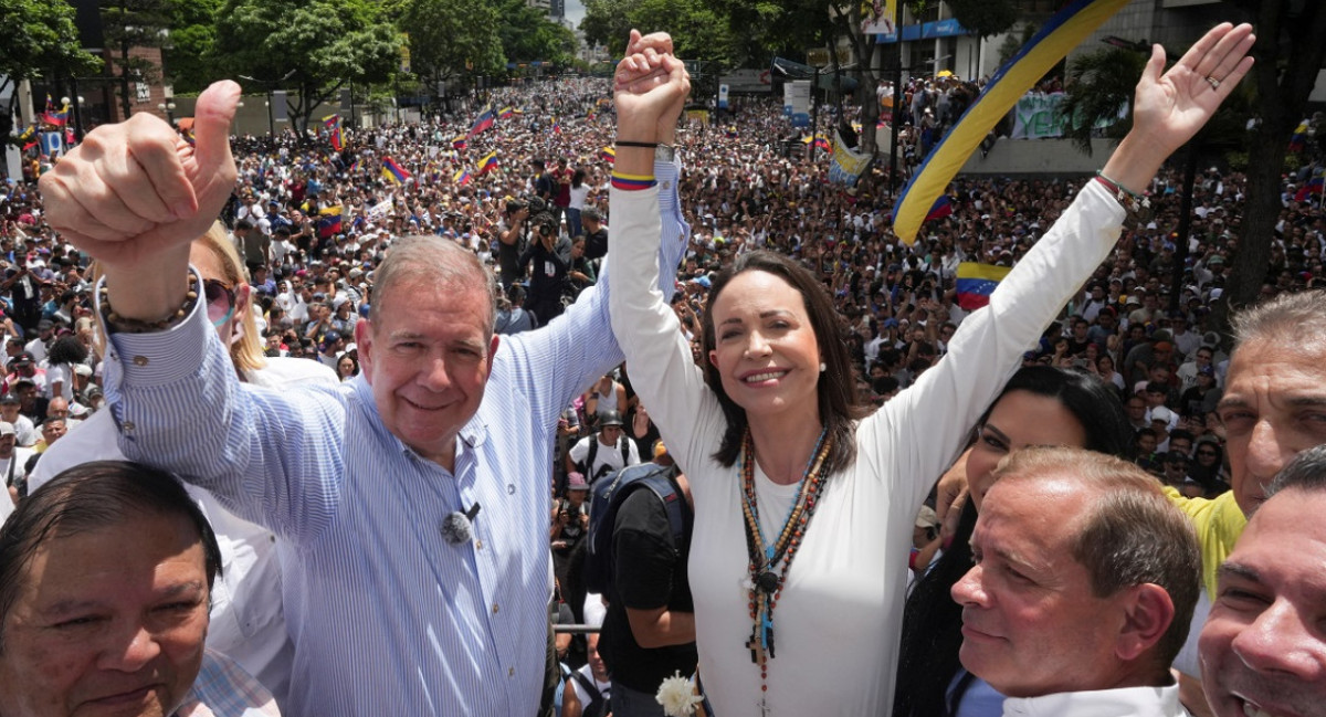 Edmundo González Urrutia y Maria Corina Machado. Foto: Reuters.