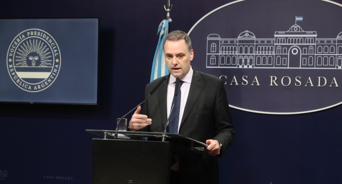 Conferencia de prensa de Manuel Adorni. Foto: Presidencia.