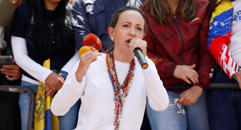 Corina Machado, marcha opositora en Venezuela. Foto: Reuters