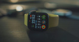 Apple estaría desarrollando un nuevo reloj. Foto: Unsplash.