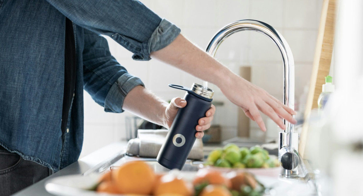 Botella de agua. Foto: Unsplash.