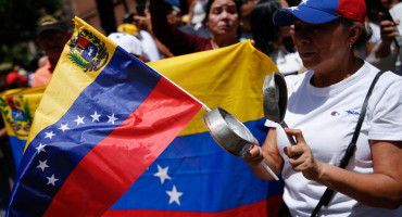 Marcha en Venezuela contra los resultados de las elecciones presidenciales. Foto: REUTERS.