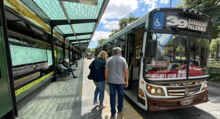 Colectivo, transporte público. Foto: Gobierno de la Ciudad