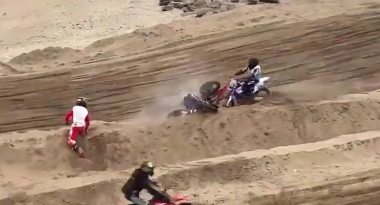 Choque en el Enduro de Invierno. Foto: captura video X/10noticiasmdq.