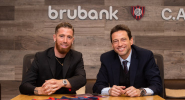 Iker Muniain presentado en San Lorenzo