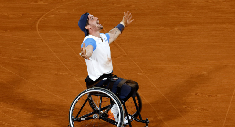 Festejo de Gustavo Fernández en los Juegos Paralímpicos París 2024. Foto: REUTERS.