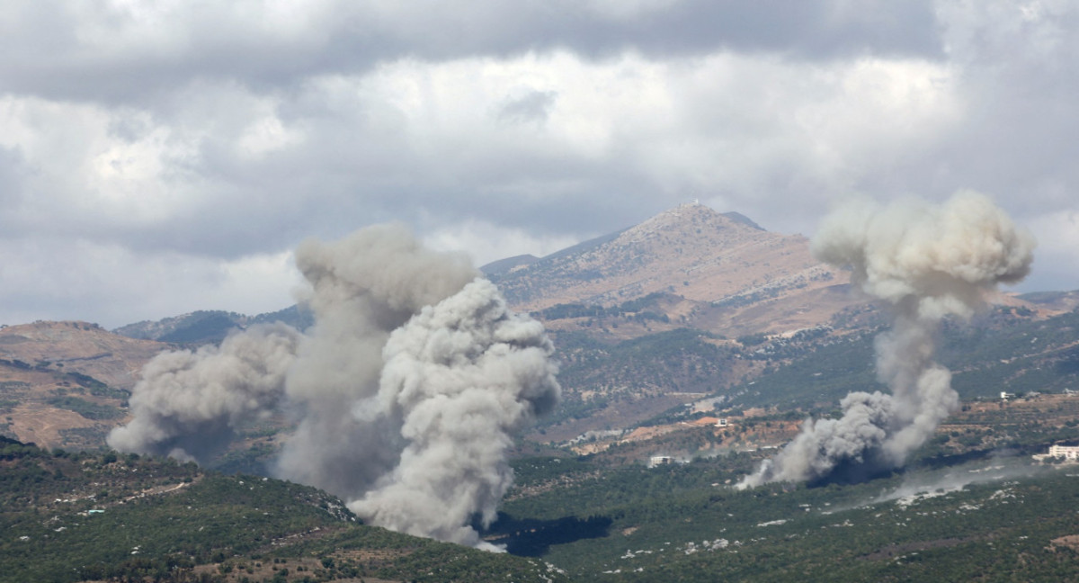 Ataque de Israel y Hezbollah en la fronera con el Líbano. Foto: Reuters