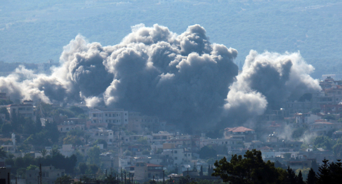 Se eleva el humo en Beirut, capital del Líbano. Foto: Reuters.