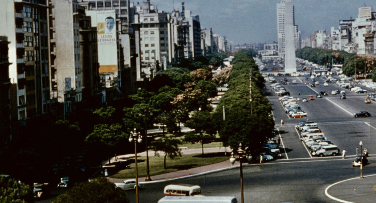 El Obelisco en plena década del 60. Foto: X @d_balmaceda