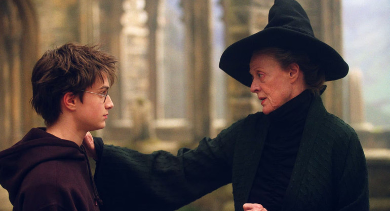 Maggie Smith en Harry Potter. Foto: Captura.