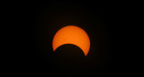 Eclipse solar anular 2024 desde Santa Cruz. Foto Reuters.