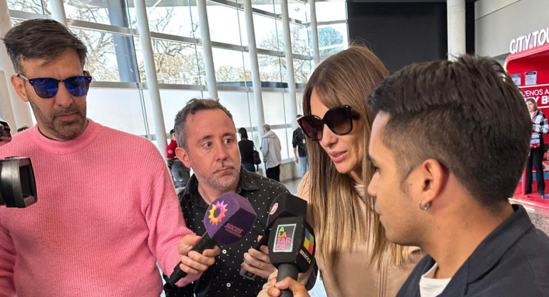 La llegada de Pampita a Argentina tras la separación con García Moritán. Foto: X @AngeldebritoOk.