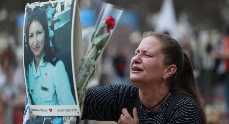 Familiares de las víctimas del atentado de Hamás, su primer aniversario. Foto: EFE.