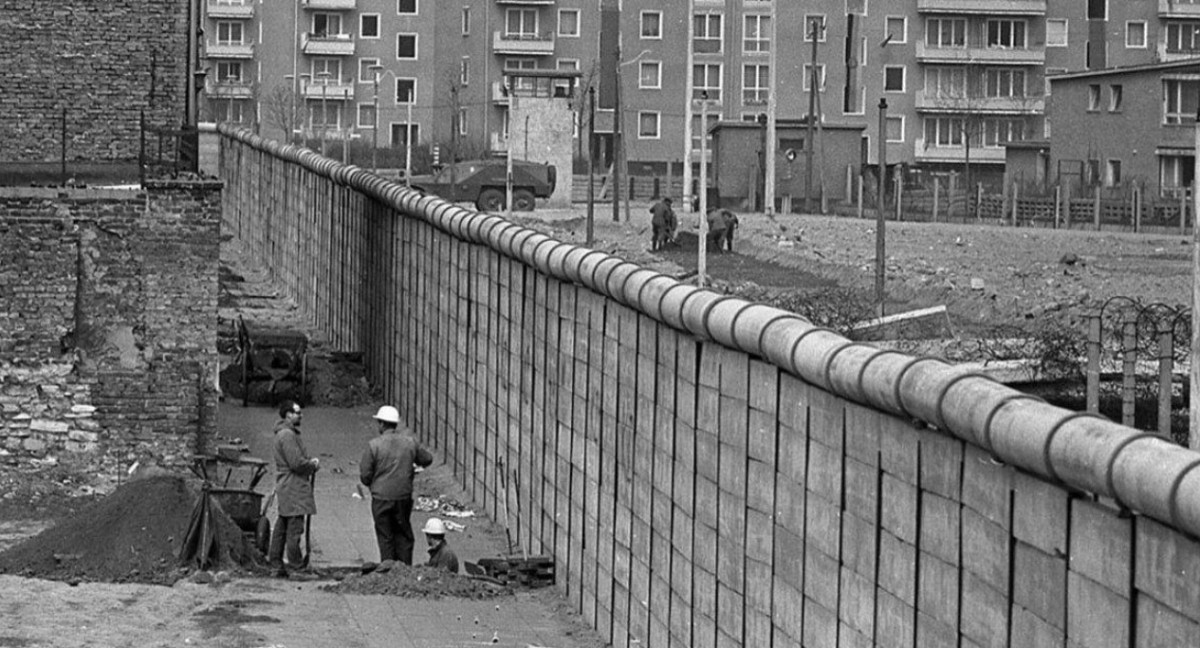 Muro de Berlín. Foto X @clubdeviernes