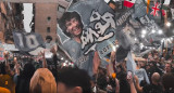 Banderazo de fanáticos de La Renga en el santuario de Diego Maradona en Nápoles. Foto: Captura.