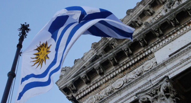 Bandera de Uruguay. Foto: X.