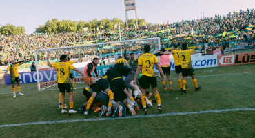 Aldosivi jugará contra San Martín (T) por un ascenso a Primera. Foto: Instagram.