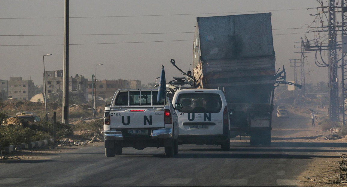 Vehículos de la UNRWA en la Franja de Gaza. Foto: EFE.