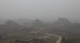 Nueva Delhi, India, bajo altos niveles de contaminación en el aire. Foto: EFE.