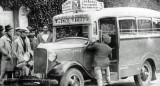 Un colectivo Chevrolet de la línea 3, que unía Villa Ballester con Plaza Miserere. Foto: Archivo General de la Nación