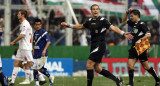 Gabriel Brazenas; definición Vélez-Huracán del Clausura 2009. Foto: NA