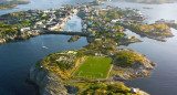 El estadio más remoto del mundo. Foto: Instagram @henningsvaer.stadion