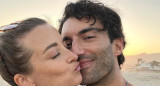 Justin Baldoni junto a su esposa Emily Foxler. Foto Instagram @justinbaldoni