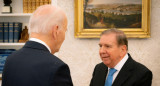 Joe Biden junto a Edmundo González Urrutia. Foto: Reuters.