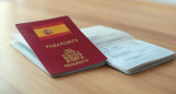 Pasaporte de España. Foto: Grok.