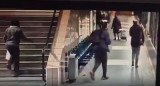 Agresión con un cuchillo en pleno metro de Lyon. Foto: Captura de video