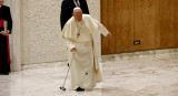 Traspié del Papa Francisco en el Vaticano. Foto: REUTERS.