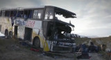 Así quedaron destrozados los micros que chocaron en Bolivia y donde murieron 3 personas. Foto: Captura de video.