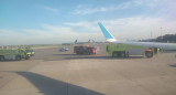 Avión de Aerolíneas Argentinas que aterrizó en emergencia en Ezeiza. Fotos gentileza de Aviacionline.