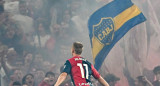 Bandera de Boca en la cancha del Genoa.